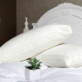 Heathy OEM 목은 아래로 2 - 4CM 백색 오리 기털 안대기를 가진 베개 삽입을 깃털을 답니다