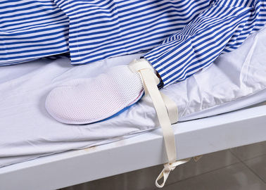 감금 벨트를 가진 고 위험도 참을성 있는 건강 관리 손 의학 Mitt